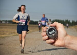 race, runner, running, time, chronometer, competition, marathon, woman, man, hand, timing, measure, endurance, athlete, gap, advantage, marathon, marathon, marathon, marathon, marathon, advantage, advantage